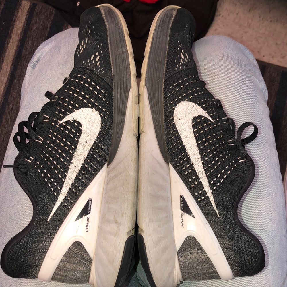 Nike Lunarglide 7 black and grey hell supported